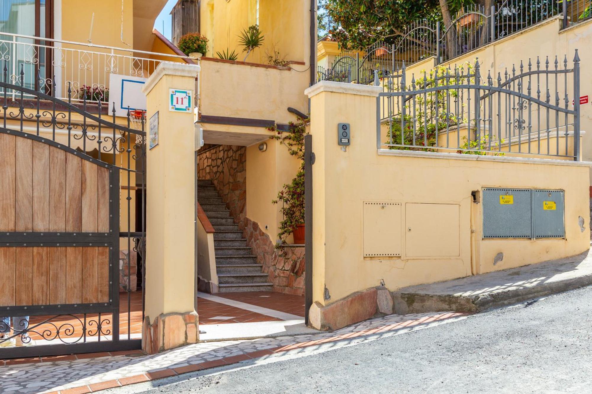 أرباتاكْسْ B&B Calamoresca المظهر الخارجي الصورة